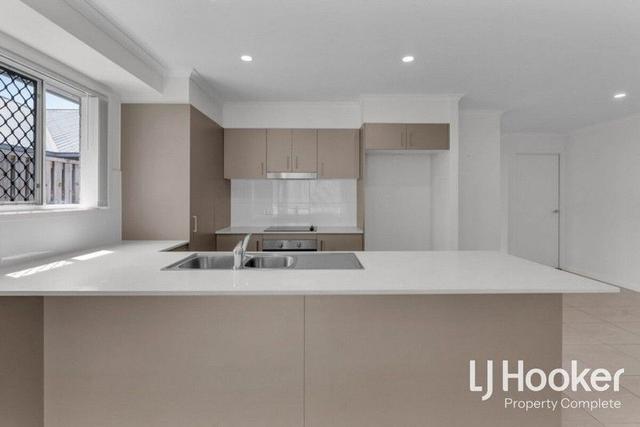 11 Bloomfield Avenue, QLD 4125