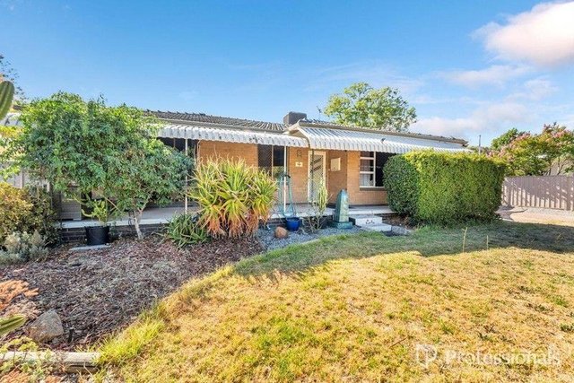 4 Brackley Road, WA 6112