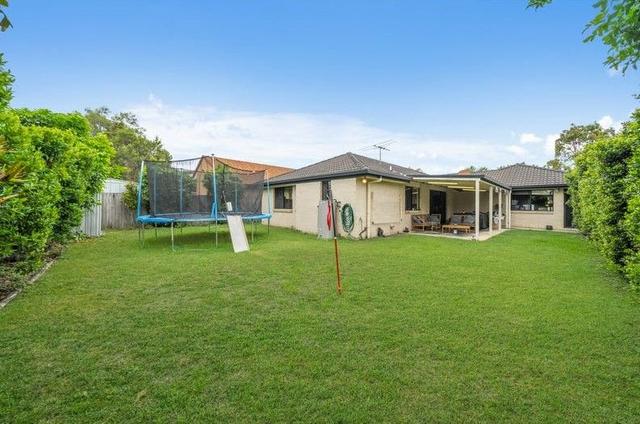 5 Whitfield Cres, QLD 4509