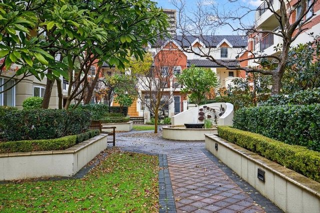 20/3 Brigid Road, WA 6008