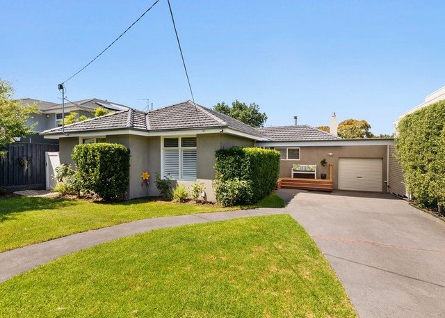 8 Kelly Avenue, VIC 3188