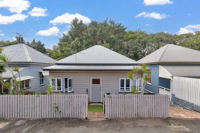 25 Lower Clifton Terrace, QLD 4059