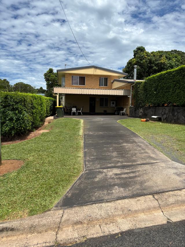 16 Abbott Street, QLD 4883