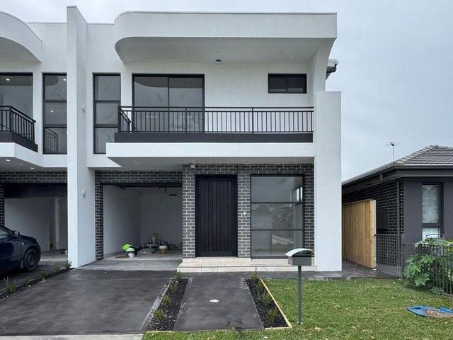 10 Raymond Street, NSW 2177