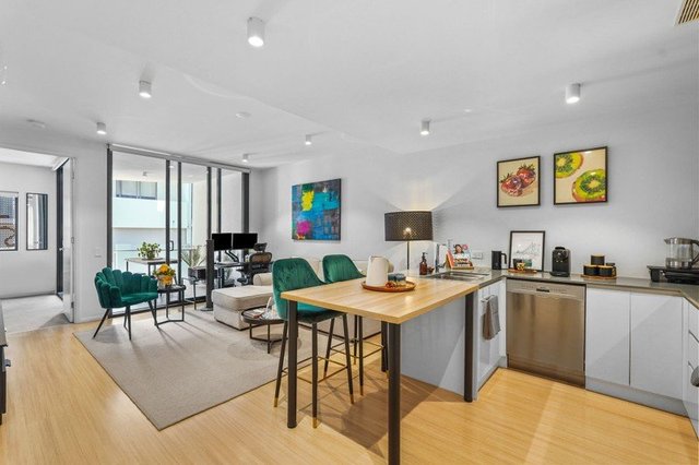 302/17 Duncan Street, QLD 4101
