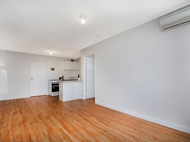 16/8 Kathleen Avenue, WA 6051