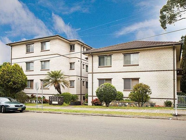 10/32-34 Hampton Court Road, NSW 2218