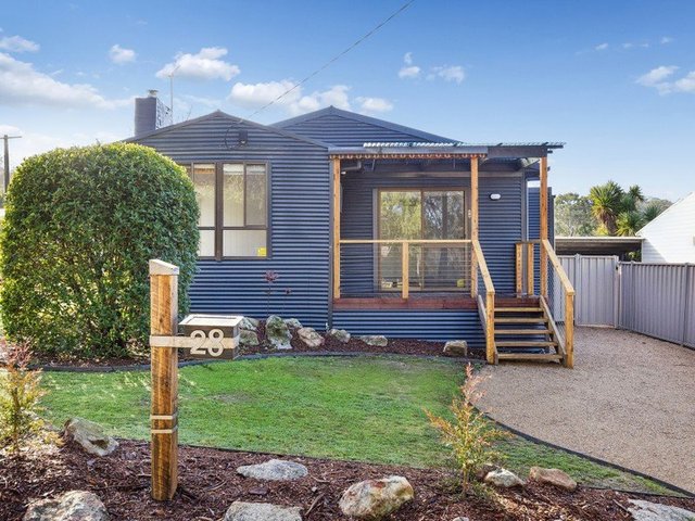 28 Fourth Street, VIC 3713
