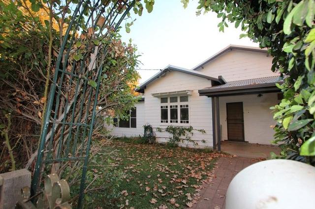 52 Arthur St, NSW 2700