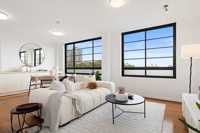 16/107 Darling Point  Road, NSW 2027