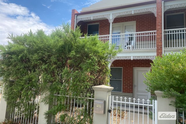 476 Wilson Street, NSW 2640