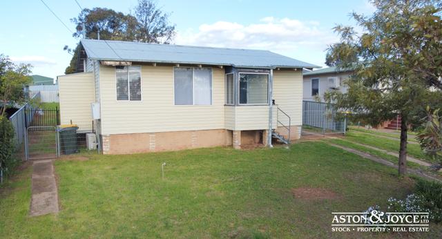 12 Monger Street, NSW 2810