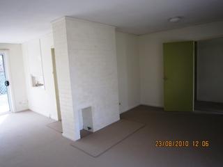 Lounge Room (2010-08-24)