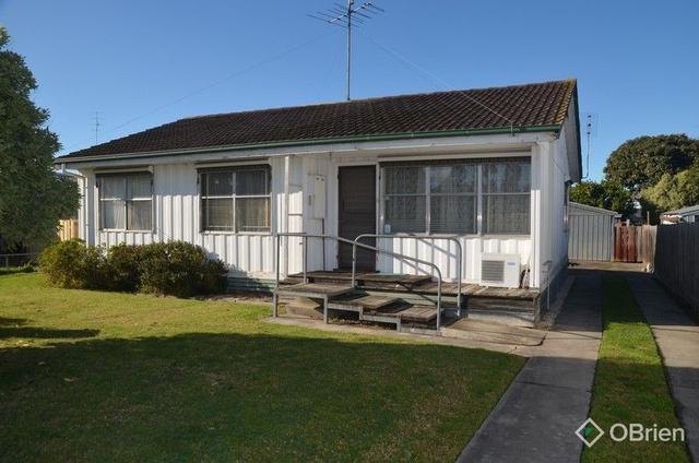 14 Cameron Crescent, VIC 3875