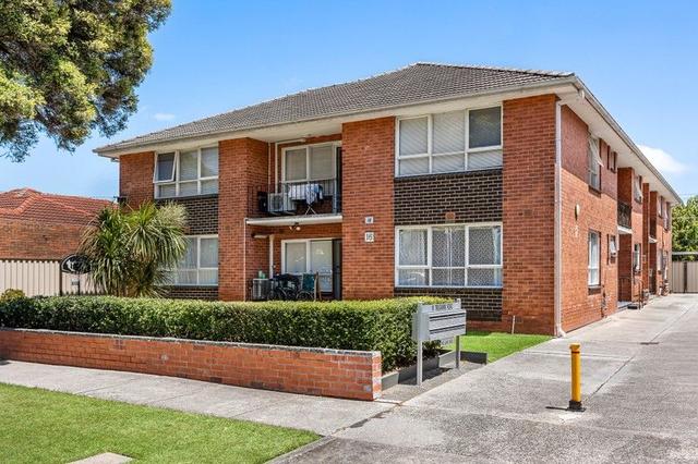 1/16 Truganini Road, VIC 3163