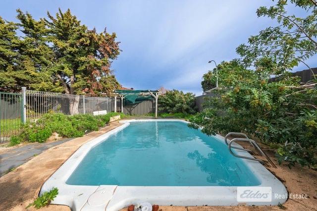 5 Moorine Court, WA 6168