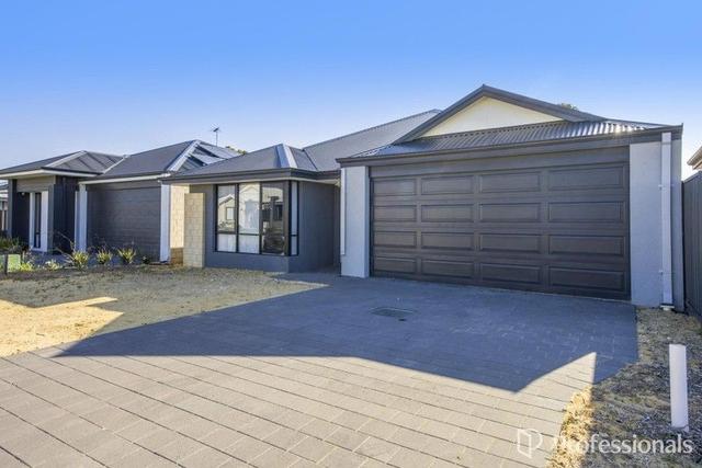 5 Lismore Road, WA 6122