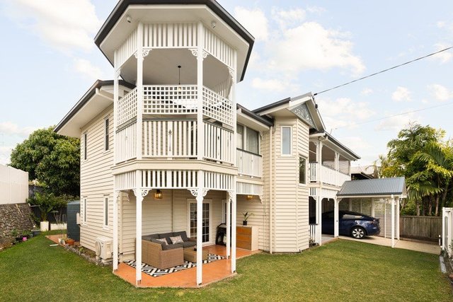 2 Glenholm Street, QLD 4053