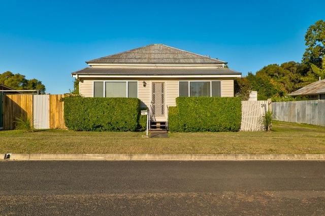 68 John Street North, QLD 4341