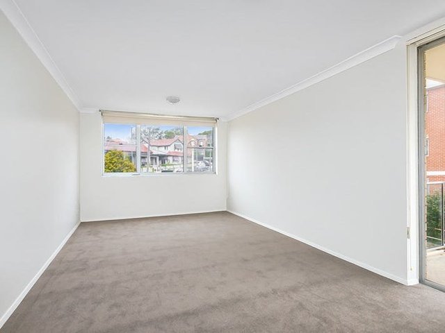 24/84 St Georges Crescent, NSW 2047