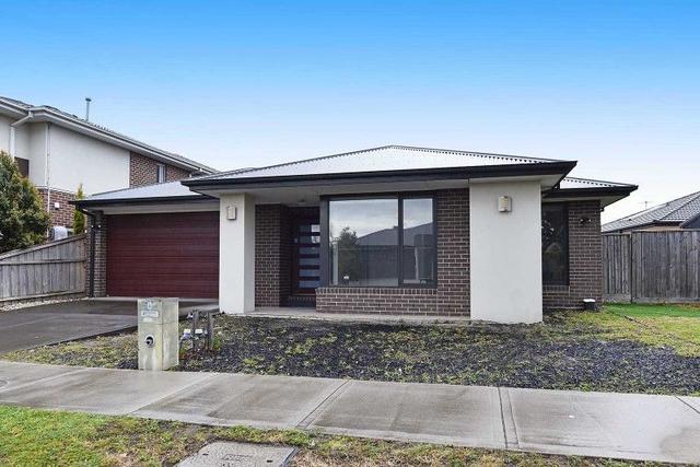 4 Middle Way, VIC 3064
