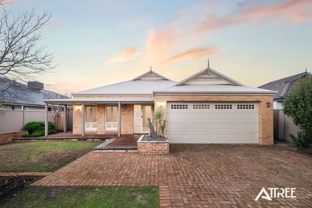 18 Caversham Bend, WA 6110