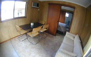 Studio (2003-04-08)