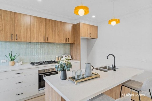 4 Cameron Road, VIC 3136