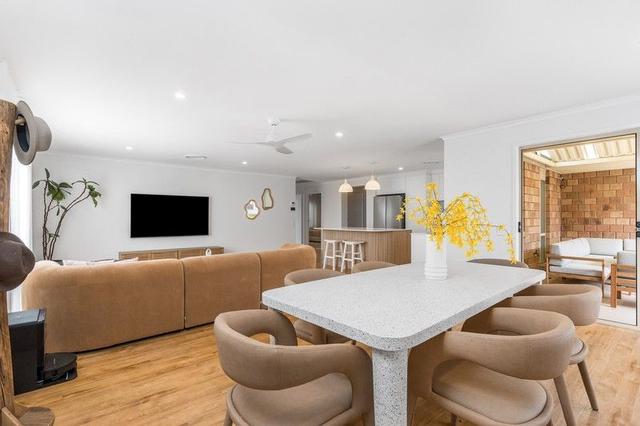 4 Foxhill Place, NSW 2486