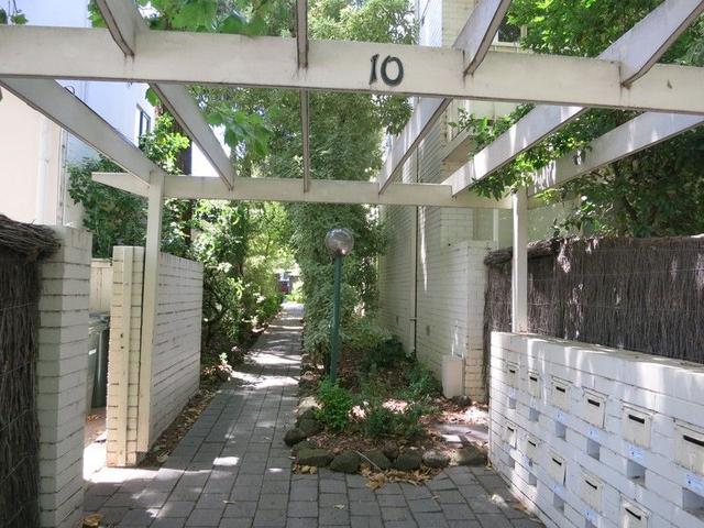 9/10 The Avenue, VIC 3181