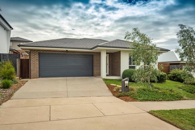 28 Batterham Crescent, ACT 2611