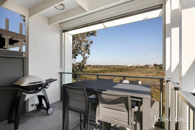 15 Sunset Drive, VIC 3016