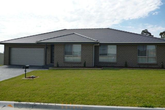 2 Clem McFawn Place, NSW 2800