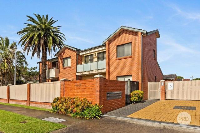 2/25-27 Henry Lawson Drive, NSW 2210