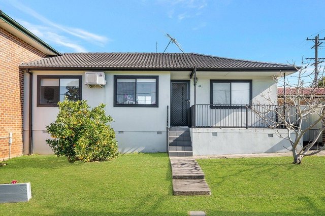 42 Warrumbungle Street, NSW 2165