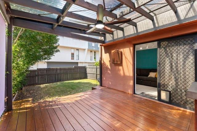 4/109 Hall Street, QLD 4051