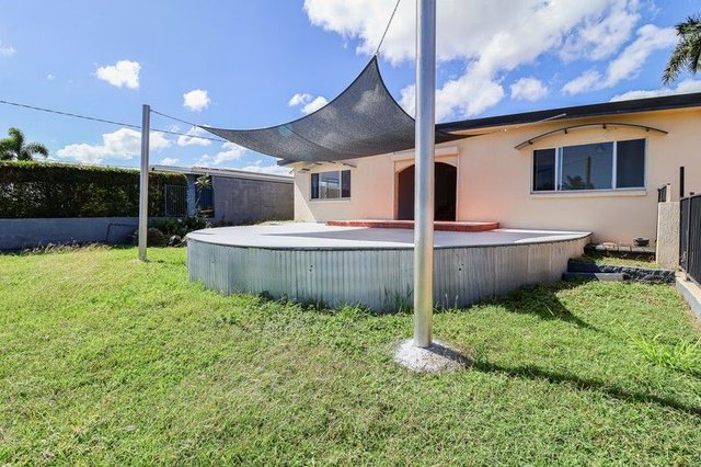 17 Crest Avenue, QLD 4680