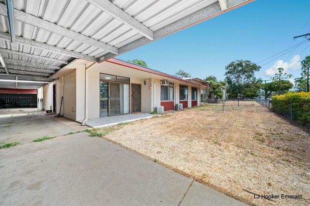 10 Racecourse Road, QLD 4720