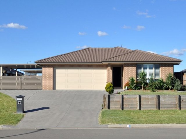 33 Saddlers Drive, NSW 2321