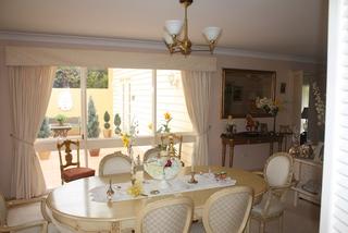 Formal lounge /dining