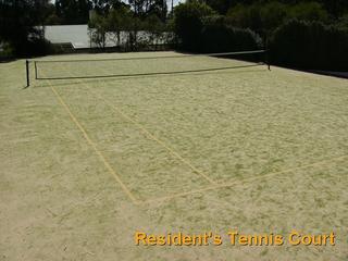 Tennis Court (2006-03-23)