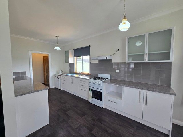 6 Hassell Street, WA 6324