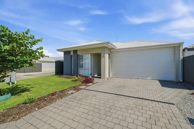 12 Pavarotti Vista, WA 6164