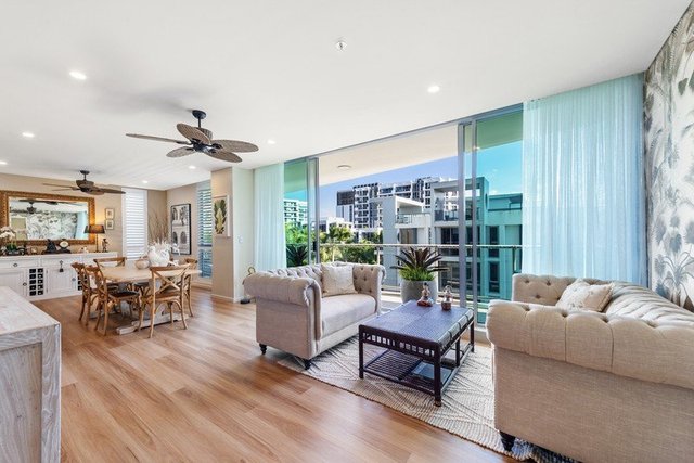 709/1 Como Crescent, QLD 4215