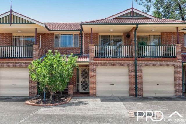 4/3 Carinya Place, NSW 2170