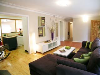 Lounge (2004-10-28)