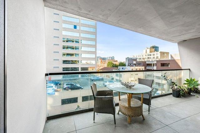 412/77 Queens Road, VIC 3000