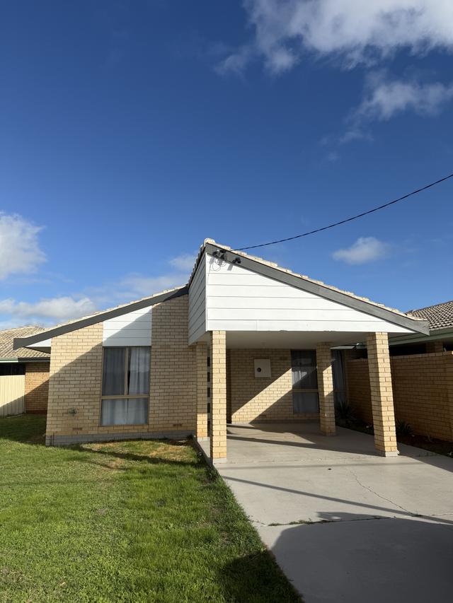 290B Sixth Street, WA 6530