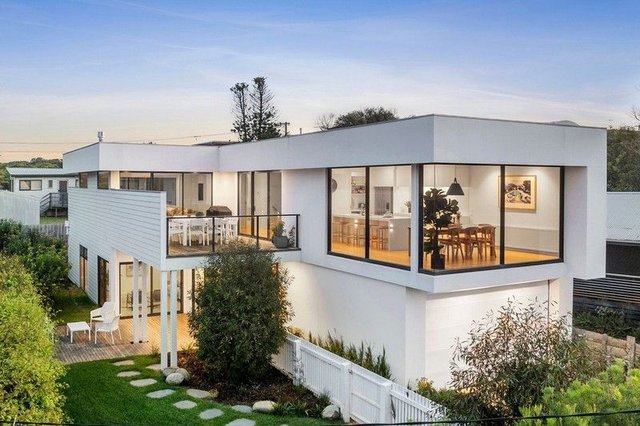 10 Regal Road, VIC 3228