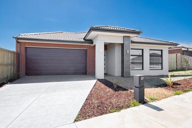 37 Patriot Crescent, VIC 3351